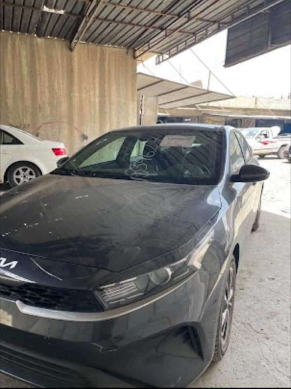 سلام عليكم كيا فورتي 2024
ملاحضه السياره بدون قطرة صبغ 
رقم بغداد الجديد باسمي السياره بدون دواخل فقط دعاميه خلفيه مبدله وشبر بل صندوق بدون ايرباك ماشيه 28 
فئه Lx نص مواصفات 
رادار امامي 
مثبت سرعه
شاشه كبيره كار بلي 
ويل كب 
مكاني بغداد السيديه 
السعر 160 وبيها مجال 
 *********** بي واتساب 
***********
