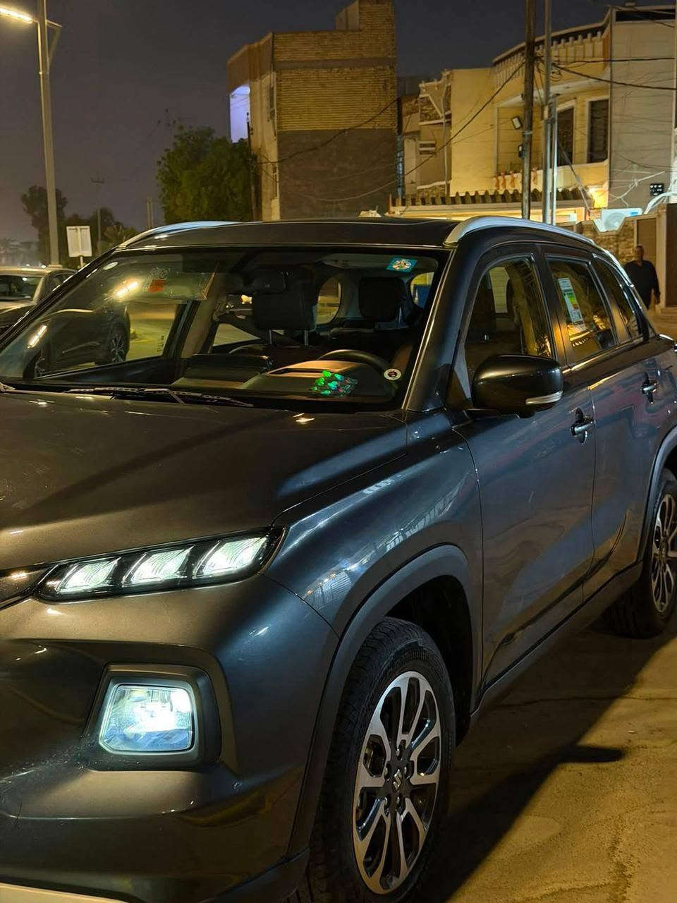🚘🔥 للبيع سوزوكي جراند فيتارا 2025 🔥🚘
✨ موديل 2025
🔹 السيارة حُرّة
🔹 كيرأوتوماتيك
🔹 محرك 1.5 لتر$ هجين هايبرد
🔹 حالة ممتازة
🔹 الفحص حسب رغبة المشتري
💰 السعر: 32 مليون دينار عراقي
📍 الموقع: [بغداد الغاليه) 
📞 للتواصل: [***********]

السياره ماشيه 14الف فقط
🔥 حُرّة وجاهزة للبيع
