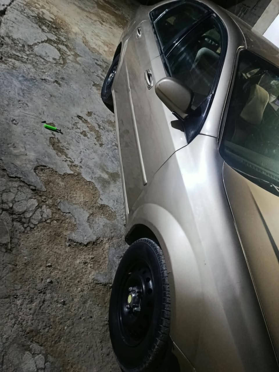 فورنزة • مكينة 2000 • تاير جديد