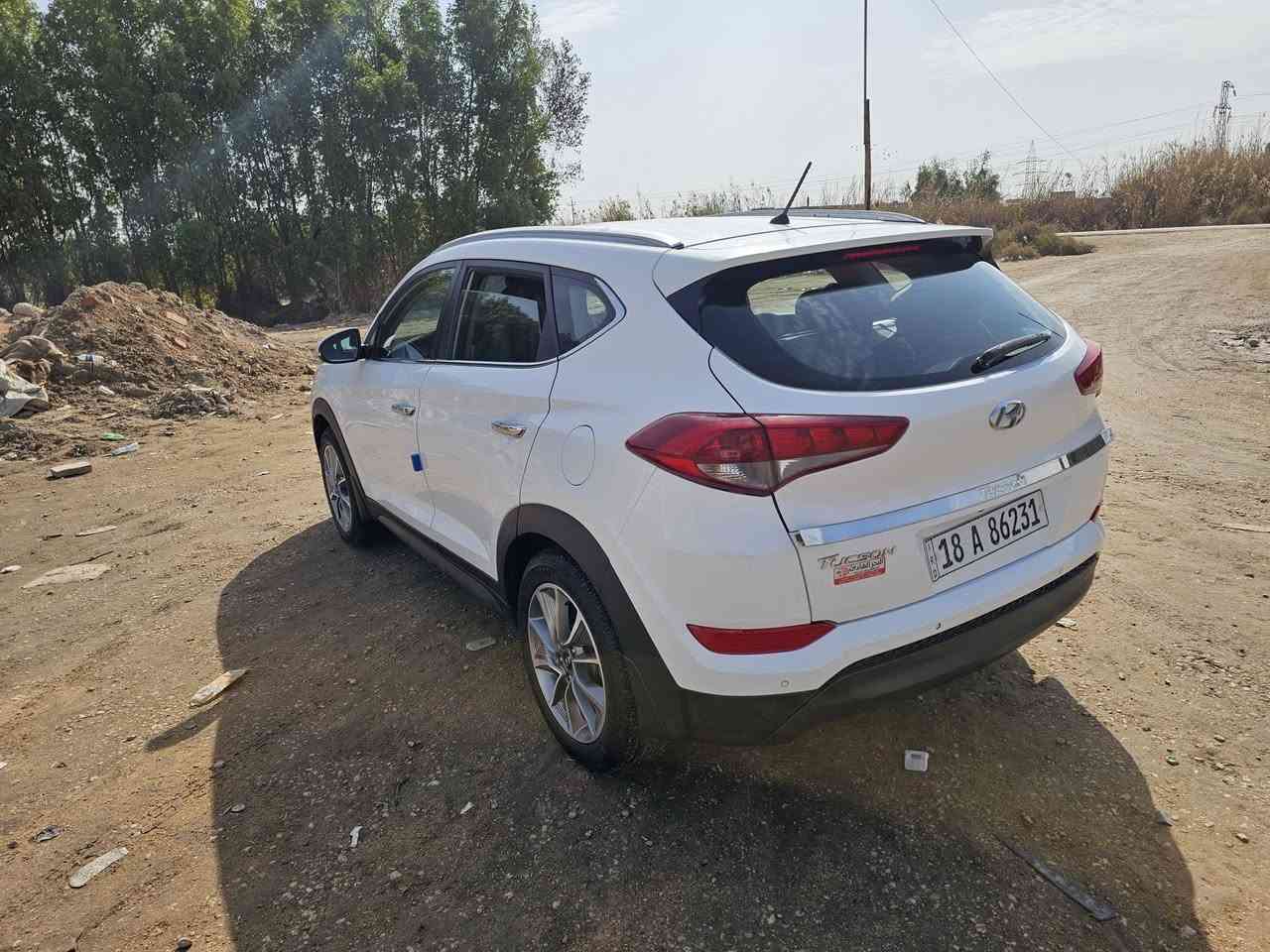 السلام عليكم
توسان للبيع خليجي2018 
رقم بابل 
 لايت عدسات تحكم استبرن جهتين داخل جلد عسلي محرك 2000 دوش تبريد قطعتين ثلج وبعد بيها هواي مواصفات بيها بنيد مفتوح فقط براغي وبلادي 
 للاستفسار ***********
***********
مكان السيارة بابل ....السيارة بأسمي 
السعر 175  وبي مجال
