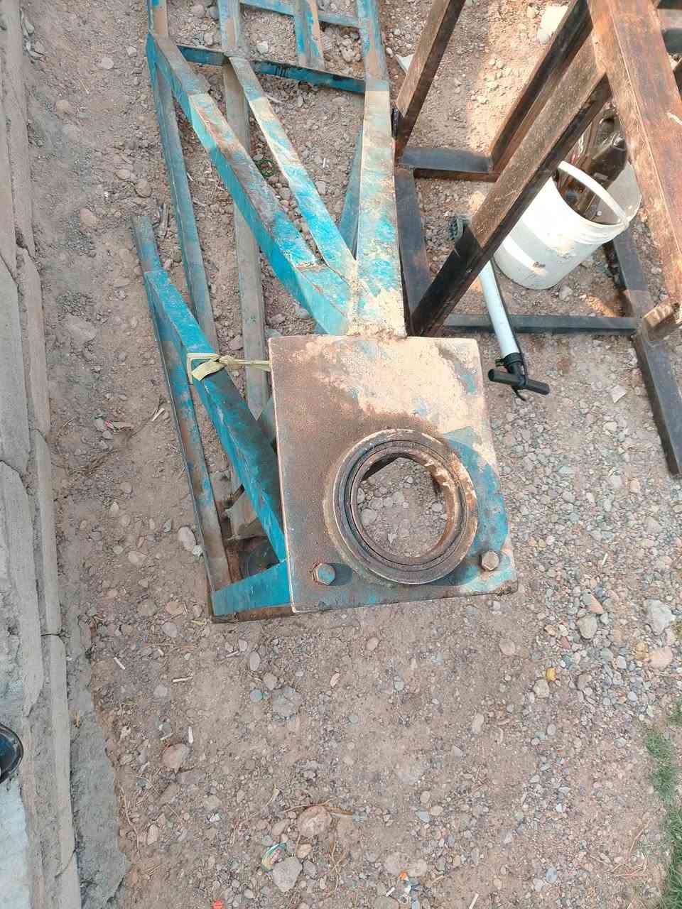 رافعه ونج لبيع بس حديد بدون لا محرك لا عرباين ***********
