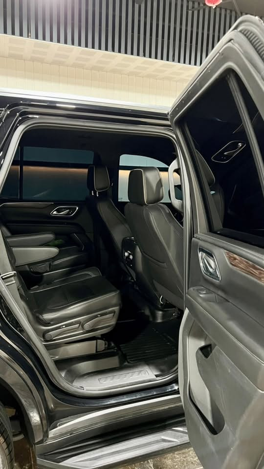 CHEVROLET TAHOE LS 2023
مودیل2023  
شوفریلت تاهو امریکی 
للون اسود 
ماشیە ٦٧ الف 
محرک گیر شرط مامفتوح 
کهربای کل شرط واحد شهر
سیارە مکفولە کفالە عامە 
بدون سبخ بی ٢ مکانین کارت بس 
٨ سلندر محرک 5.3
مواسفات
کشنات جلد ،کهربا
دبل اکس ٤*٤
بعد هوایە موسفات 
سنوی جدید باسمی سیارە 
٤ تایرات جدید
شرط طحویل غرامە
مکان سلیمانی 

رقم تلیفون  ٣٣٩٧ ١٥٣ ٠٧٧٠
