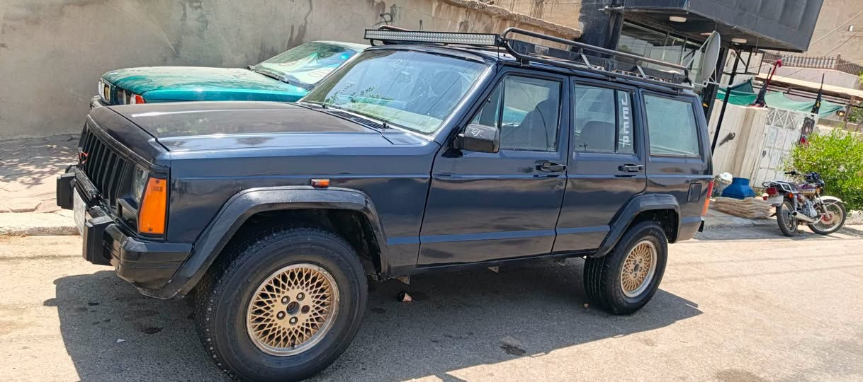 شيروكي ١٩٩٠ • بدون ضربة • الگير خلل