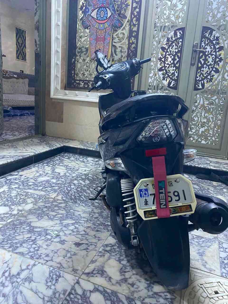 سلام عليكم دراجه مكفوله ع الفحص ولسعر 850وبيها مجال بسيط مكاني بغداد الشعله
***********
