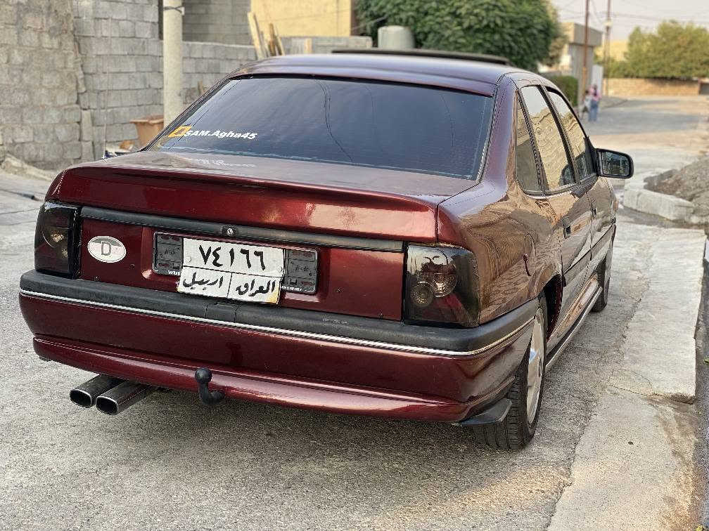 موديل 92 شكل 95 و فول سپؤرت 
گير و مه كينه به شه رتى ١٠٠ وه ستا 18 و اوتوماتيك و عادى 
بەناو کردن بەشەرت / 
مواصفات : شغال / جام كهربائى / جام شه فت / جام ره ش / سلايت / لايت هه لقه / لايت زينون / به گ لايت سپؤرت / گزؤز سپؤرت / صوت گزوز / ده بل ئيرباگ سوكان ئیرباگ ده ژبول / ده بل فه قاز / شاشه / تيركه ى راديوو له گه ل سولف ئه كريته وه له گه ل كوژاندنه وه ى سه ياره دا ئه خرى / داخلی زەرد و رەش /ده ستكاريه كى ته واوى كراوه چركه و ٥٠٠ دولار ده شكينم 
 سه ياره هى معرض نيه 
گۆرینەوەش دەکەم بە سەیارەی بەرز 
تكايه موشته رى نيت سه رى خؤم و خؤت مه هيشينه له گه ل ريزدا 
زانيارى زياتر *********** 
ڤايبه ر واتساپيشى له سه ره أربيل, العراق
