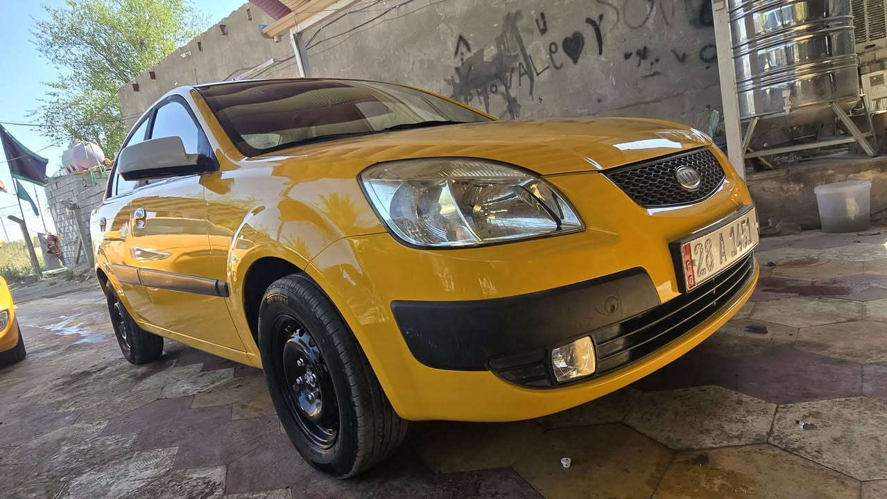 سلام عليكم للبيع كيه ريو موديل9 خليجيه مكينه1600 رغم نجف مصفره هيهة وغرامات السياره مكفوله مكينه كير تبريد حداديه تخم تاير كله كفاله ربع ماذب عليه سياره جديده سعر 76 مكان سياره ديوانيه رقم موبايل ***********
