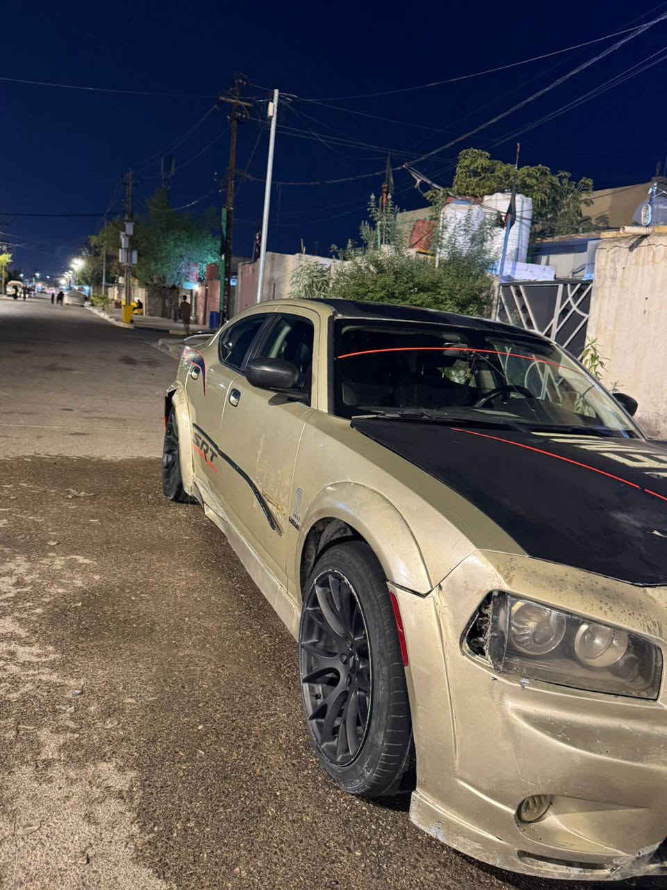 جارجر ١٠١٠ خليجيه كفاله ما بيه ضربه مكاني بصره مسوين عليه اضافه وايد بدي السنويه منتعيه وبيه صوت بطل بلمحرك السياره هيمي رقم التلفون *********** السعر ٩٠ بيه مجالي جاهزة السياره من تبريد ومن حداده البصرة, العراق
