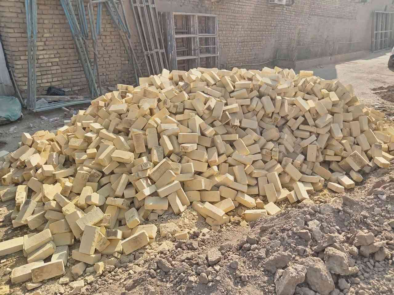 انواع اطابوق درجه اولى 
الاستفسار 📞*********** 
طابوق اطيب✅***********
طابوق بيرنه دراجه أولى✅
طابوق انجكتر ✅
نتعهد بكافت المسئوليه والعدد ونوعيه  📤
وسيكون التوصيل بإتمام الوقت 🕕 اخوان السعر مايتحدد  كل مكان وله سعر
