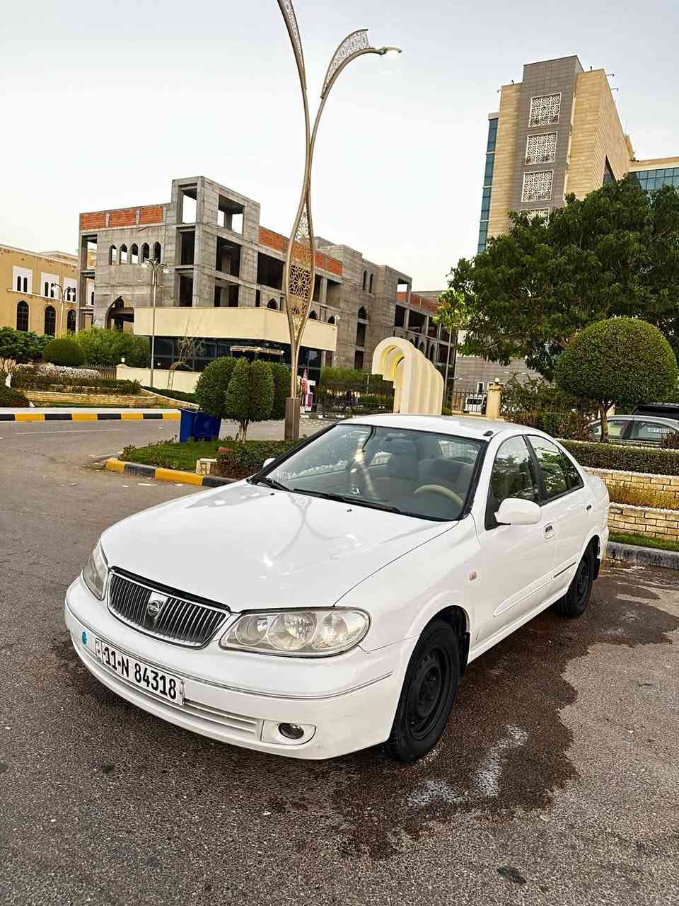 نيسان سني 2009 ياباني اصل رقم بغداد لدولي هزه وسنويه جدد تحويل موباشر محرك 1600 قبق اسود المرغوب (لا تنقيص ولا تبخير) شاده جديد  كير اوتو منضومه تبريد جديده  يعني تبريد ثلج تايرات نضيفات حداديه 100% كله مبدله جديده باتري جديد كهربائية كله شغاله كاعيه جلد غرفه نضيفه منضومه بانزين مبدله جديده سياره مال جناي جاهزه ما بيه اي نقص كبل للشارع مصبوغه حزام جماليه اثر شخوط  صبغ درجه اولى لسعر 73 وبيه مجال قليل كلش حك لجيه مو اكثر سياره نضيفه  احله من لصور تجي وتشوف بعينك سياره كلشي بيه شغال مكاني كربلاء  ***********  بيع فقط اقره التفاصيل وخابر وبخدمتكم

