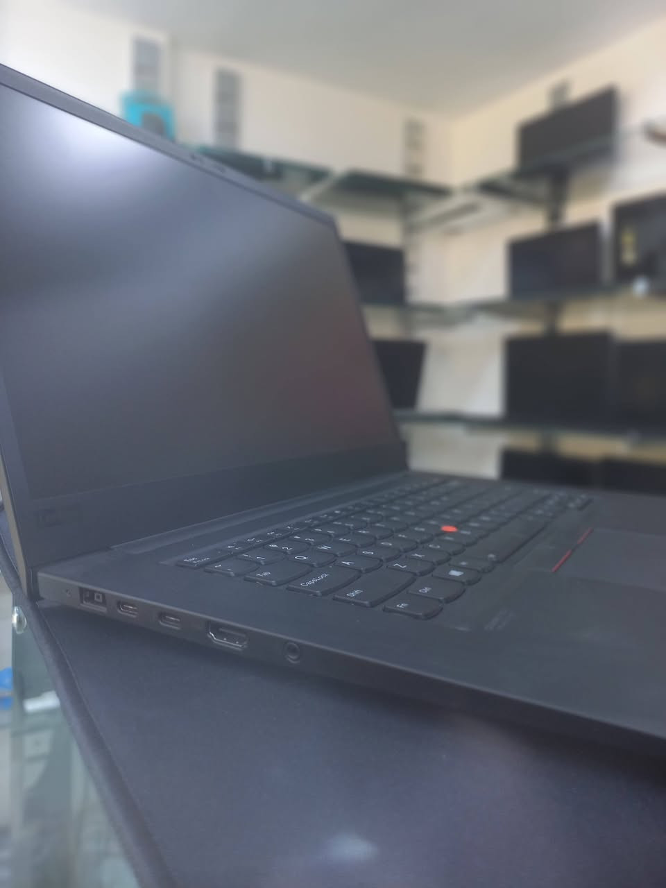 Lenovo thinkpad X1 Extreme (open box)

I7-10850h
GTX 1650ti
Ram 16gb
ssd 512gb
Screen 15.6"

📍 موقعنا: بغداد – شارع الصناعة-مقابل الجامعة التكنولوجية-عمود رقم 14-مكتب نور السما.
📞 المبيعات:
📱 ***********
📱 ***********
📱 ***********
🛠 الصيانة:
📱 ***********

#لابتوب #لابتوبات #شارع_الصناعة #راوترات #سوق #انترنيت #الكترونيات #ضمان #سرعة #العاب #قوي #موديلات #جيمنج #لاعبين_العراق #محتوى #حاسبات #مكتبي #طلاب #مدرسين #مهندسين #الرياضة_الالكترونية #ابطال #نور_السما #مكتب_نور_السما_للحاسبات #شارع_الصناعة_للحاسبات #بغداد #العراق #واي_فاي #كامرات #سماعات
