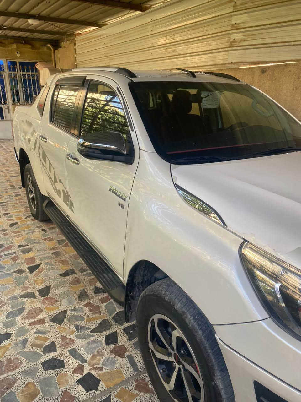 السلام عليكم
هايلوكس TRD موديل 2019 6 سلندر ماشية 200 الف قابلة للزيادة باسمي اربيل  كفالة عامة عدى طخة بالجاملغ الخلفي
سعرها290 بيها مجال
***********
