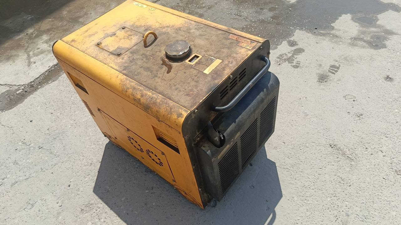 السلام عليكم
مولدات گاز كما موضح بالصور 
كاملات فقط محتاجات تجفيت 
سعر الوحدة 300 قفل
العنوان: بغداد/ الزعفرانية 
***********
