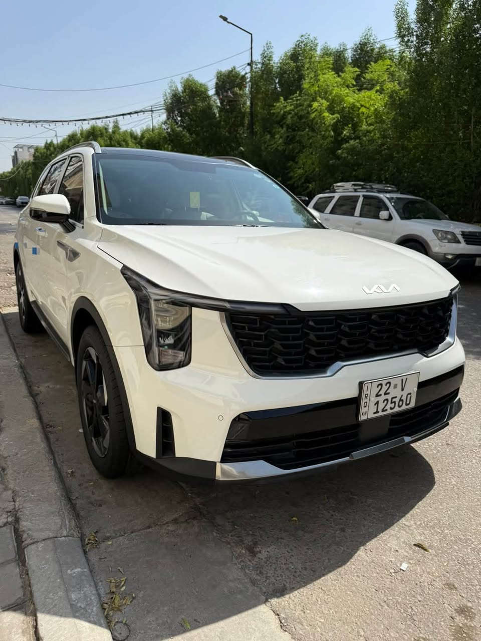 كيا سورنتو 2025 خليجي ضمان شركه نيم
السياره ماشيه 20 الف حقيقي مكفوله من كل النواحي سياره حالها حال الزيرو من تاخذها نضافه 100‎%‎ .
رقم اربيل باسم شركه تريد تحويل تريد وكاله
مواصفات فول عدا الداتاشو والاربع كامرات
محرك 4 سلندر 2500cc 
السياره ؏ وضع الشركه مكفوله كفاله عامه 
السعر المطلوب 265 ورقه ومجال بيها شي كلش بسيط 
***********  للاستفسار
مكان السيارة كربلاء
