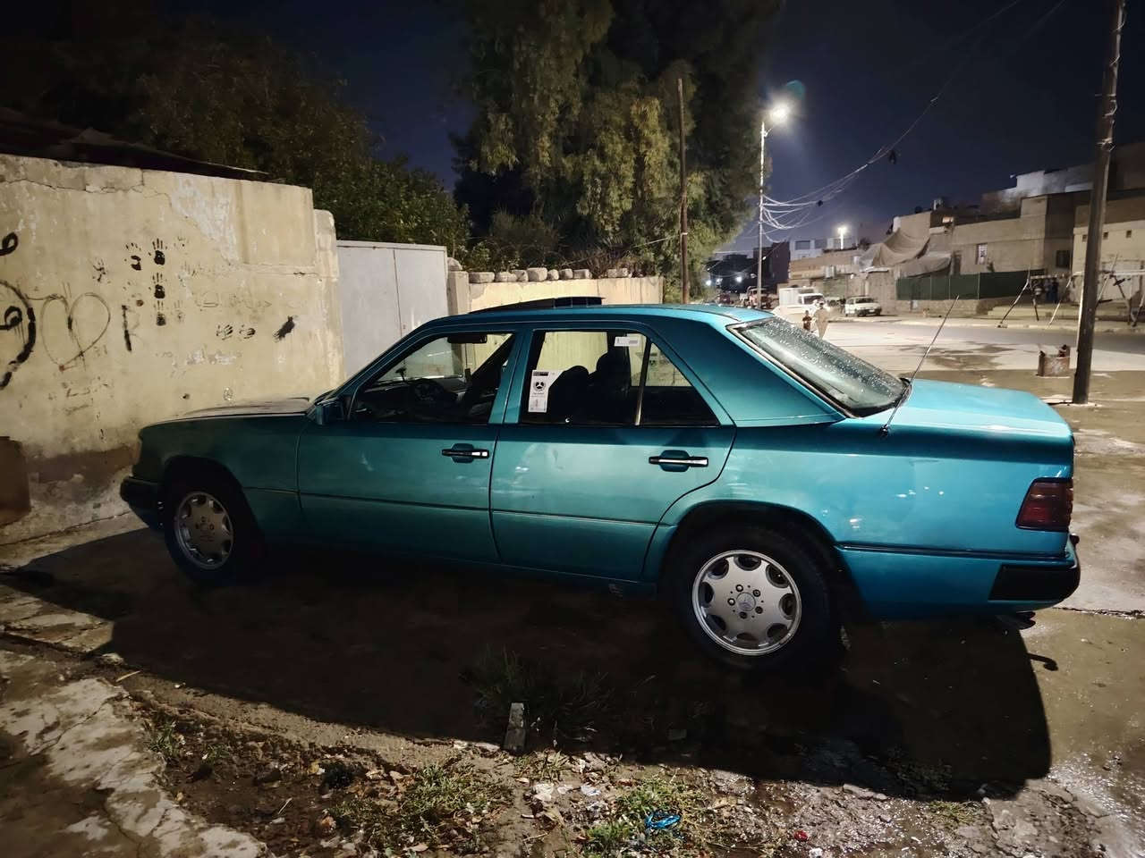 سلام عليكم دب للبيع موديل 91وبيها منضومه غاز  وبانزين 
محرك وكير شرط محرك ففتي ٣٠٠٠
تبريدثلج  تدفئه  كامل كله شرط
تخم تأير جديد
داخل أسود بدون خياس بدون ضربه مصبوغه جمماليه  اربع جامه كهرباء
سياره فول ترتيب ما ناقصها برغي
سعر ٦٦
عنوان سياره موصل 
رقم ***********
