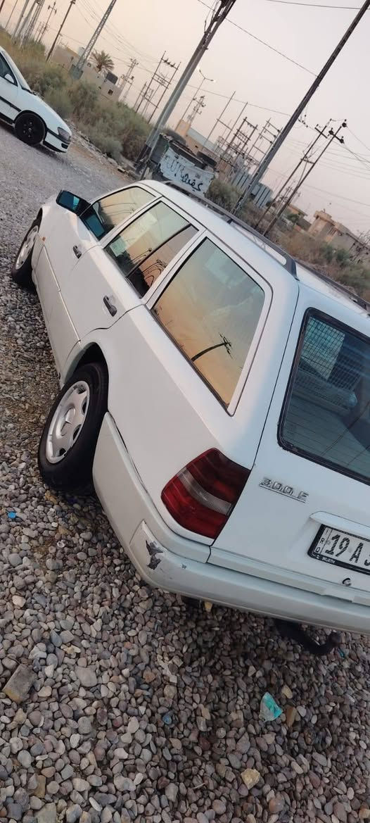مارسيدس موديل 90 مكينه بلاديه تبريد ثلج كفاله عامه ما عدا خشم الجاملغ فقط السياره جاهزه من كلشي تخم تاير حداديه جديده كرهبائيات كلها شغاله السعر 48 ورقه مكاني ذي قار قلعة سكر علما غير متواجد ع النت للاتصال ***********
