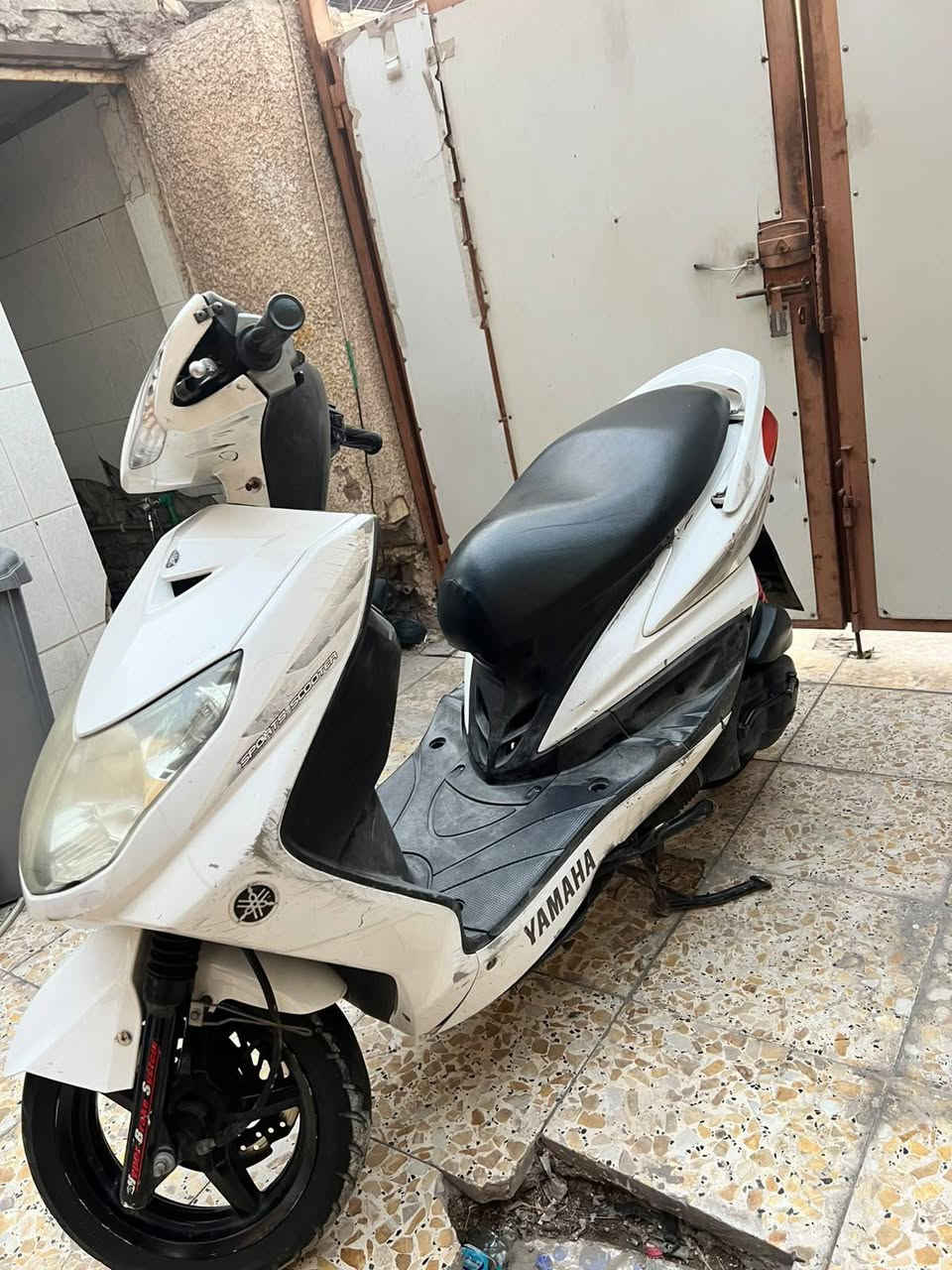 سلام عليكم سكنس فحل للبيع سلف هندر كفرات بلاديه مكينه ناعمه لاتنقيض ولا تبخير سعر600/رقم ***********

