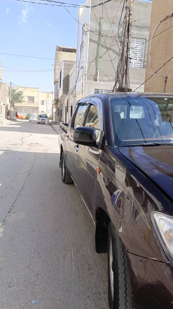 السلام عليكم هيلوكس (فلاونزه) للبيع او المراوس شعندك نزل مديل 2006 رقم بصرة انكليزي مكان النجف الاشرف حي النصر سعرها (90)اي استفسار اتصلو ع الرقم *********** (مكلف بالنشر)
