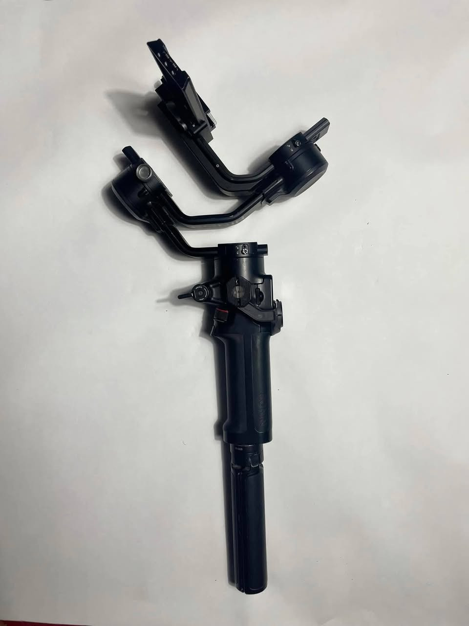 رونن DJI rsc2pro combo
كلشي موجود ومصور 
للتواصل *********** بي واتساب

خلي سعرك واذا عجبني ابيع
