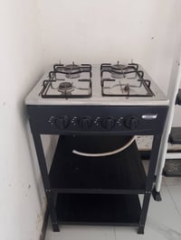 طباخ بدون فرن مستعمل للبيع نضيف 3 عيون 07737442376