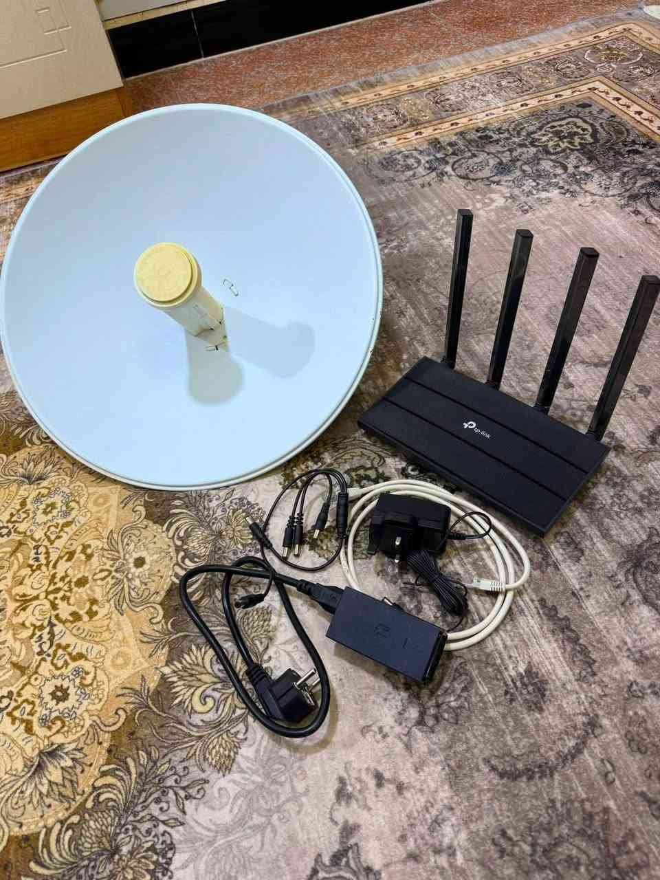 السلام عليكم
نانو TP_link وصحن 
راوتر TP_link 1900 + ملحقات 
مستعملات شهر واحد السعر 175 وبيهن مجال 
البصرة الجزيرة 
***********

