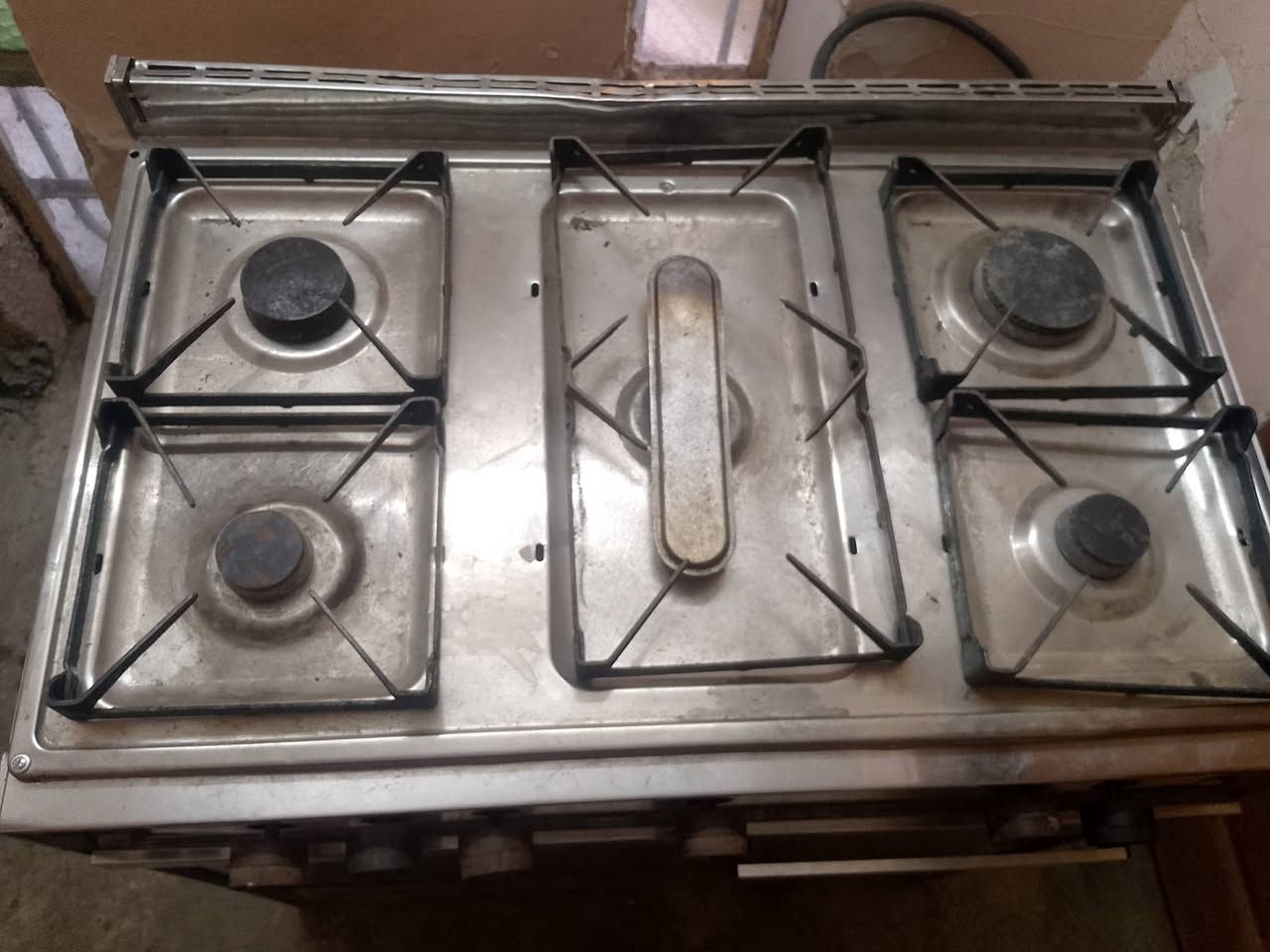 طباخ للبيع
