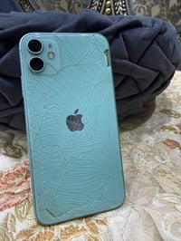 ايفون 11 • ١٢٨ • بطارية ٧٥٪