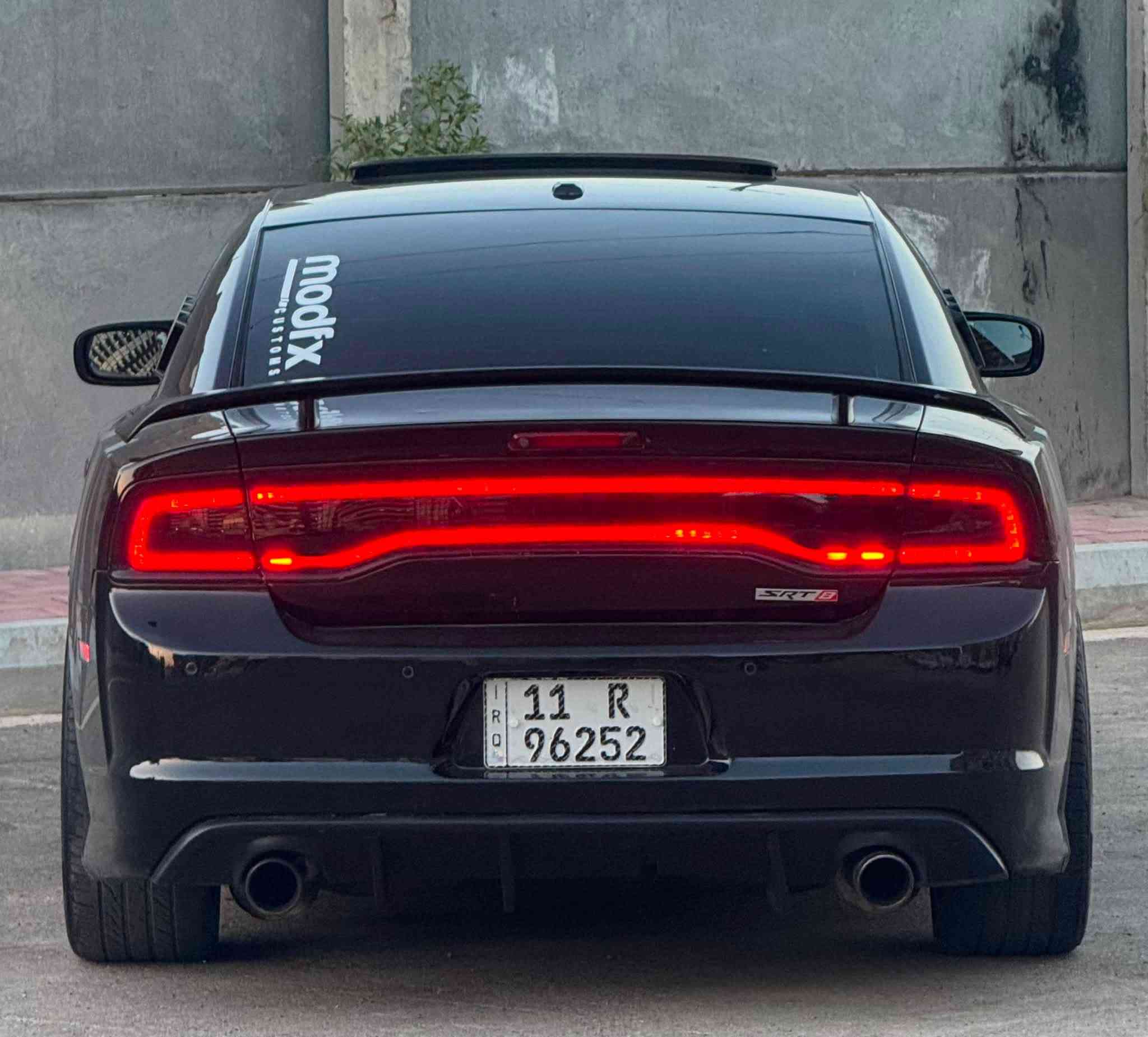 Dodge charger Srt 6,400 دوج جارجر
موديل 2013 / ماشيه 82 الف ميل حقيقي
ضررها بامريكا جاملغ و بنيد مبدل نفس اللون 
و بالعراق صبغ قطعتين. شواصي مكفول
مواصفات فول الفول 1/1 اعلى فئه : 
- محرك 6400 
- فتحة سقف SunRoof
- شاشة كبيرة
- كاميرا خلفية دوارة 
- سستم صوت هارمن كاردون
- كشنات جلد و كنتارا 
- سكليتر كهرباء 
- كلاصات تدفئه تبريد
- كشنات تدفئه + تبريد 
- كشنات خلفية تدفئة
- كشنات خزن Memory 
- ستيرن تدفئة. و تحكم كهرباء
- شفتات ستيرن تبترونك 
- حساسات خلفية 
- رادار امامي
-  BlindSpot نقطة عمياء رادار جانبي
- مري قلاب + حساس للضوء العالي 
- بصمة تشغيل + بصمة ابواب
- تشغيل عن بعد
- زارعلها عدسات زينون
السياره ترايها يخبل و لا غلطه 
صدر امامي خلفي جديد شديته 
تبريدها ثلج 
رقم بغداد سنويه و هزه جدد باسمي 
السعر 148$ ورقه بيها مجال بسيط 
جديدة كلش نظيفة متتقارن بغيرها
عنواني بغداد / الكرخ 
***********
