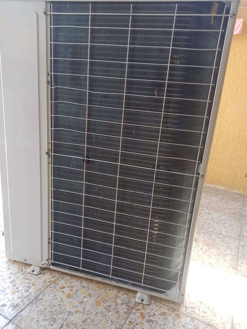 سبلت كري 3 طن دبل فان سنكل فيز ضاغط T3 جهاز بلادي تدفئة وتبريد ثلج منصوب وشغال  سعره 725 وبيه مجال بسيط مكاني بغداد بالعبيدي ***********

