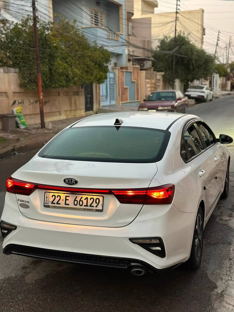 🚘 للبيع كيا فورتي 2019

سيارة مرتبة ونظيفة، استخدام شخصي 
بيها قطعة تبديل فقط ، حادثها 

 🔹سنوية بأسمي 2026 

🔹 الموديل: 2019 مواصفات النص فول ومعروفة 

{ تحديد مسار - 3 انظمة قيادة - رادار امامي - شاشة كاربلاي}

🔹 اللون: [ابيض]
🔹 الممشى: [100 mill ]

🔹 المحرك: [2000 دوش]
🔹 الكير: [أوتوماتيك] ATF المرغوب وبلادي ما محور

🔹 الحالة: [قطعة واحدة تبديل فقط جاملغ امامي]
🔹 💰 السعر: [133 وبيها مجال ]

📍 الموقع: [الموصل]

📞 للتواصل: [***********]

