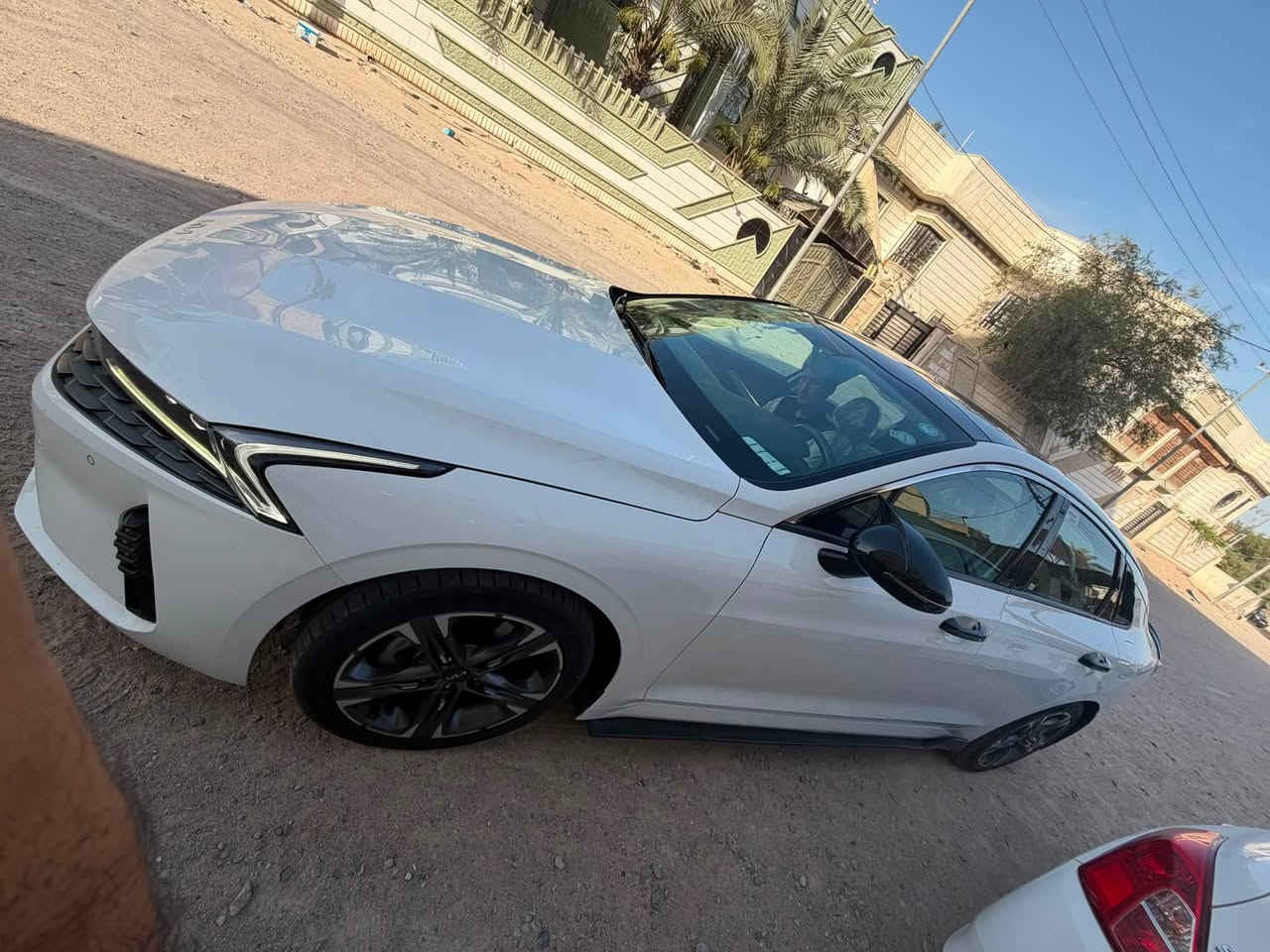 للبيع كي فايف 2023خليجي فول مواصفات بيها باردين خفيفات ماشيه 73الف سعر 190 قفل
***********

