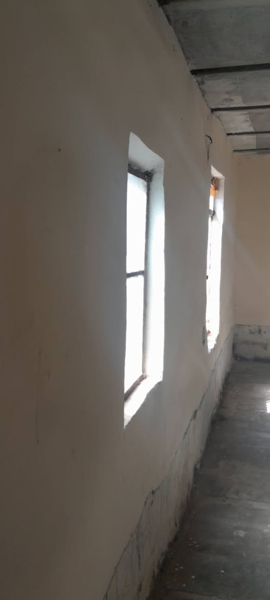 سلام عليكم بيت للبيع او للايجار بحي ابو شمع مساحة ١٢٥ متر الاستفسار عل رقم
***********
