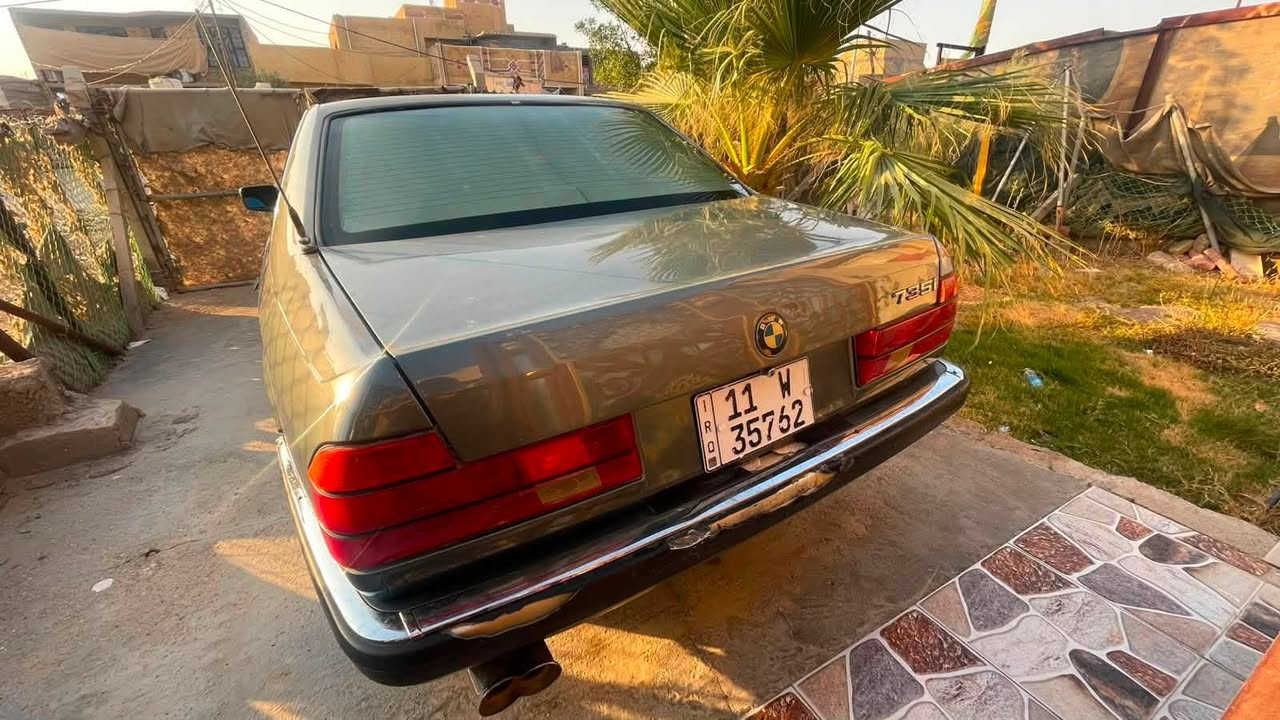 بي ام 735i موديل 1989 رقم بغداد دولي باسمي
مكينه كفاله گير جديد حداديه ‎%75
عليها منظومة غاز جديده بلضمان بعدها
تبريد قطعتين 
منضومة زنون 
دمام مضخم صوت كامل 
تخم تاير جديد
حماوتها فوك الربع متصعد ابد 
مصبوغه للجماليه فقط 
نقصها ترتيبات للغرفه وبور ستيرن فقط
تحويل ثاني يوم مشروع وطني

السعر /50 وبيها مجال 
العنوان كوت / ***********
