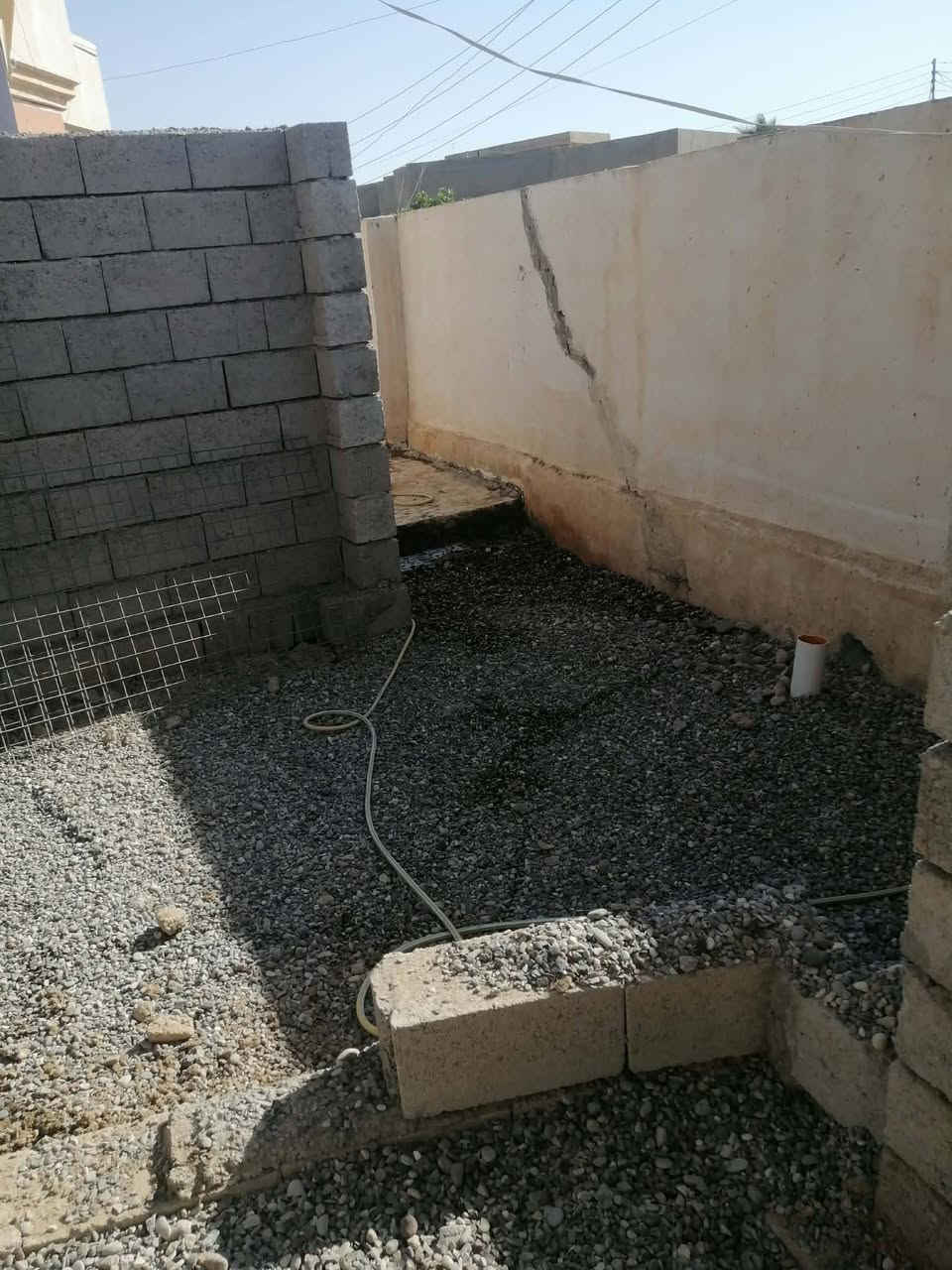 🔹كادر عمل من الموصل والشرقاط🔹
الرزق على الله، وإحنا أهل خبرة وجاهزين للعمل داخل الشرقاط وخارجها.

نقدم الأعمال التالية:

✔ حدادة ونجارة الأساسات والبيوت مع التسليح والشغل الهندسي والتصفيط.
✔ تصفيط البلوك.
✔ تصفير البيوت.
✔ تنظيف الحدائق.
✔ تفليش وهدم الأعمال القديمة.
✔ بناء المنهولات.
✔ تدريز البيوت.
✔ صب البيوت والمنهولات.
✔ لبخ نصف مالج.
✔ فرش البيوت مع التعديل.
✔ تعبئة الحنطة والشعير.

عمل متقن، التزام بالمواعيد، وأسعار مناسبة بإذن الله.

📞 للاستفسار والحجز الاتصال على:
***********

"الرزق على الله، والسعي علينا، والله ولي التوفيق."
