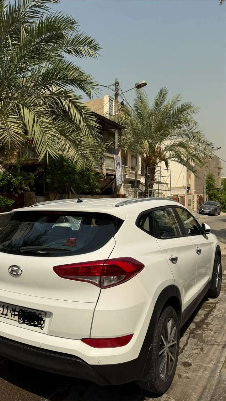 السلام عليكم توسان 17 خليجي باسمي 
سياره نظيفه مواصفات تبريد قطعتين حساسات تحكم ستيرن اشاير بلمري مري شفط رقم بغداد ... سياره بيه قطعتين 
مكاني بغداد 
السعر 153 وبيه مجال 
للاستفسار *********** بغداد, العراق
