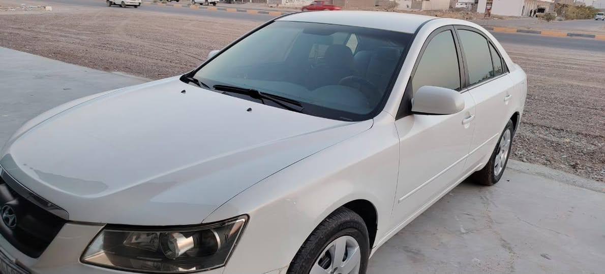 سلام عليكم 
سوناتا موديل 2008 وارد امريكي 
محرك 2400 دوش 
رقم بغداد تحويلها مباشر 
مصبوغه عام جماليه بسبب تكشير شرط لا تكم بيها ولا قماره بيها معجون ابد ولا شواصي ابد 
سياره حلوه ومال بيت 
مكان السياره ( سامراء )
السياره بدون نواقص مابيها مصرف ابد 
للتفاصيل اكثر الاتصال على الرقم او مراسله الوات ساب 

‭***********‬

