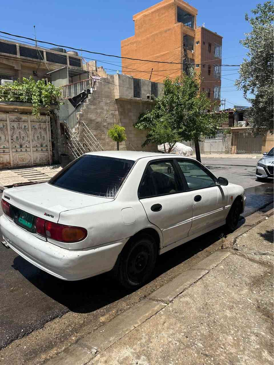 Mitsubishi Lancer — Model 1996
گێر مەکینە بە شەرت سەنەوی ئصڵی لە گەڵە سەنەوی کارتۆن کەسک  ماڵی دۆستە بێ کێشەیە سیارە ماشاللە کێشو شتەکانی زۆر باشە بێ کێشەیە ... شوێن سۆران *********** سوران, أربيل
