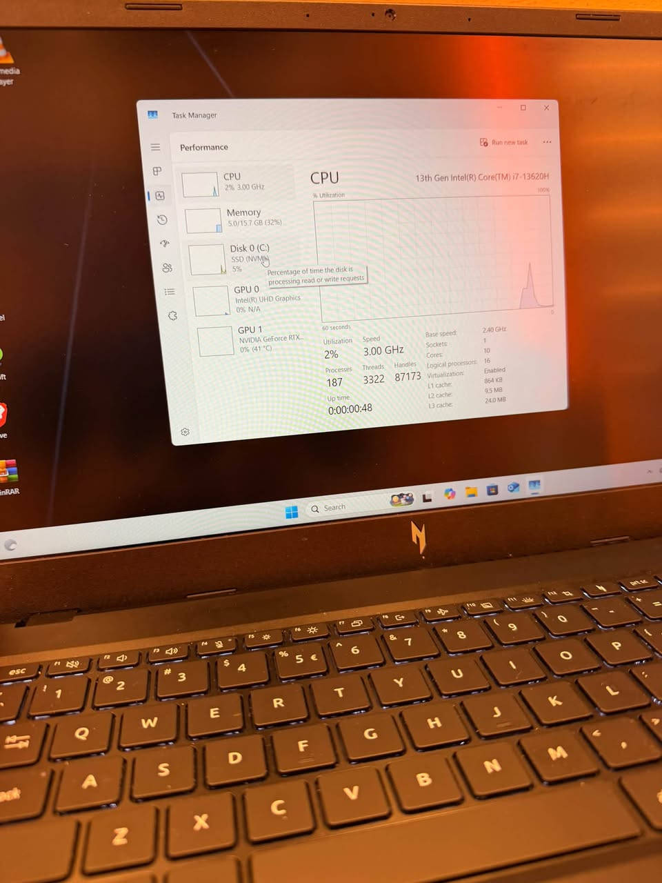 Acer Nitro V15 
لابتوب كيمنك نظافة ١٠٠٪؜ 
Cpu: core i7 13620H
RAM: 16G DDR5 5200
SSD: NVMe 512G 
GPU: RTX 4060 8G VRam 

نظافة ١٠٠٪؜ استخدامي بسيط الها بدون العاب 
مكاني بغداد 
***********

نص مكتوب في الصور:
- Task Manager
- Performance
- CPU
- 2% 3.00 GHz
- Memory
- 5.0/15.7 GB (32%)
- Disk 0 (C:)
- SSD (NVMe)
- 5%
- GPU 0
- Intel(R) UHD Graphics
- 0% N/A
- GPU 1
- NVIDIA GeForce RTX...
- 0% (41 °C)
- % Utilization
- 13th Gen Intel(R) Core(TM) i7-13620H
- 100%
- Percentage of time the disk is
- processing read or write requests
- 60 seconds
- Utilization
- 2%
- Speed
- 3.00 GHz
- Base speed:
- Sockets:
- Cores:
- Logical processors:
- Virtualization:
- L1 cache:
- L2 cache:
- L3 cache:
- 2.40 GHz
- 1
- 10
- 16
- Enabled
- 864 KB
- 9.5 MB
- 24.0 MB
- Processes
- 187
- Threads
- 3322
- Handles
- 87173
- Up time
- 0:00:00:48
- Run new task
- Search
- Task Manager Performance Run new task CPU 0% 2.66 GHz Memory 5.0/15.7 GB (32%) Disk 0 (C:) SSD (NVMe) 0% GPU 0 Intel(R) UHD Graphics 0% N/A GPU 1 NVIDIA GeForce RTX... 0% (41 °C) Disk 0 (C:) NVMe WD PC SN740 SDDQNQD-512G-1014 Active time 100% 60 seconds Disk transfer rate 60 seconds Active time 0% Average response time 1.3 ms Read speed 16.3 KB/s Write speed 36.7 KB/s Capacity 477 GB Formatted 477 GB System disk Yes Page file Yes Type SSD (NVMe) Search
- Task Manager Performance Run new task CPU 1% 3.25 GHz Memory 5.0/15.7 GB (32%) Disk 0 (C:) SSD (NVMe) 0% GPU 0 Intel(R) UHD Graphics 0% N/A GPU 1 NVIDIA GeForce RTX... 0% (41 °C) GPU NVIDIA GeForce RTX 4060 Laptop GPU 3D 0% Copy 0% Video Encode 0% Video Decode 0% Dedicated GPU memory 8.0 GB Shared GPU memory 7.9 GB Utilization Dedicated GPU memory Driver version: Search
- NET9.GG