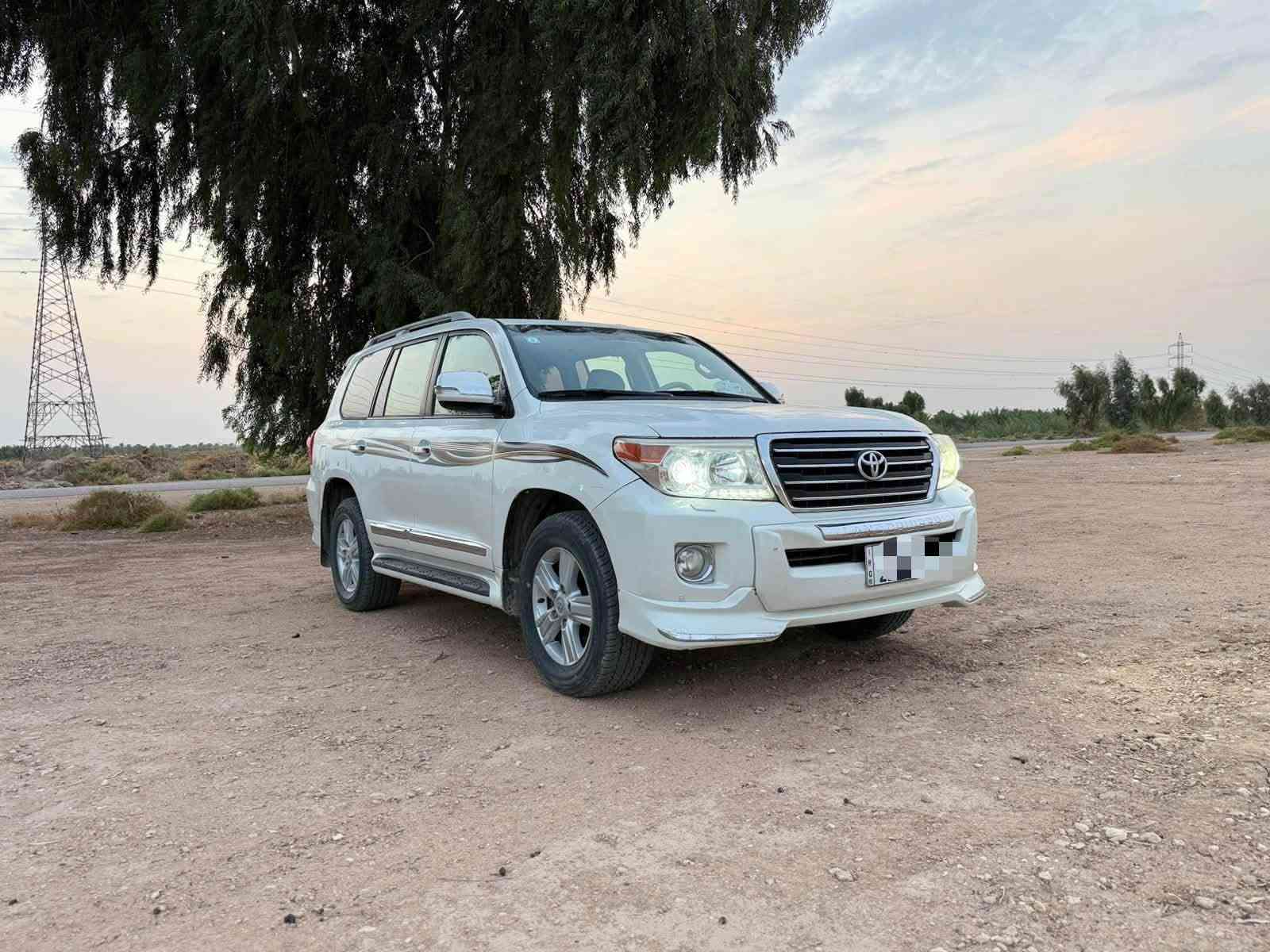 لاندكروزر GXR • ٢٠١٣ • ١٣٩الف
