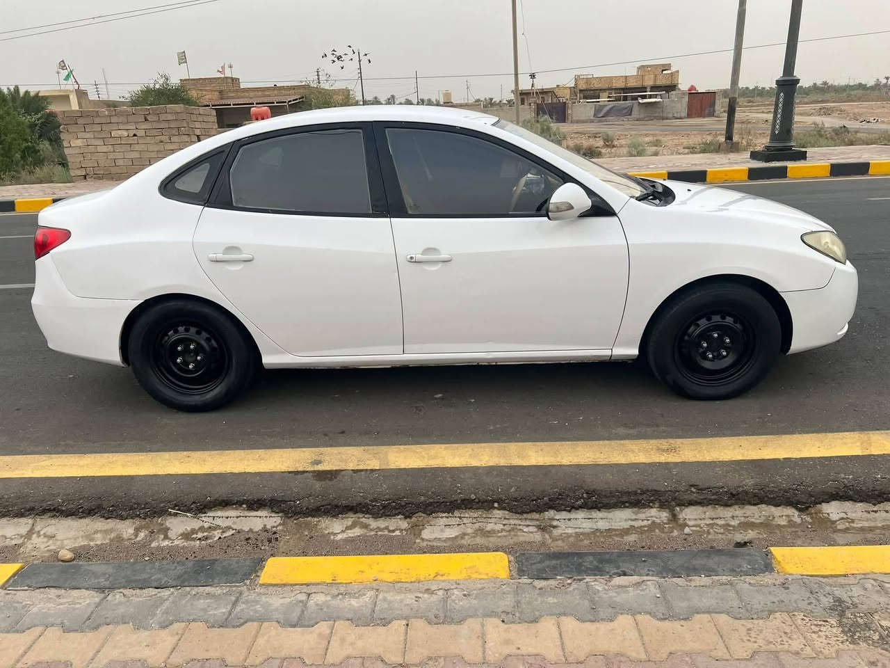 ‏السلام عليكم إل النترا موديل 11 خليجي سيارة جديدة كير ومكينه مكفولات 1600حداديه جديده سنويه جديده 2030تبريد ثلج تخم تاير كفاله عامه سابقن صارت بيها ضربه بالجنطه والباقي كفاله السعر83 وبيها مجال مكان السياره ميسان العماره***********

