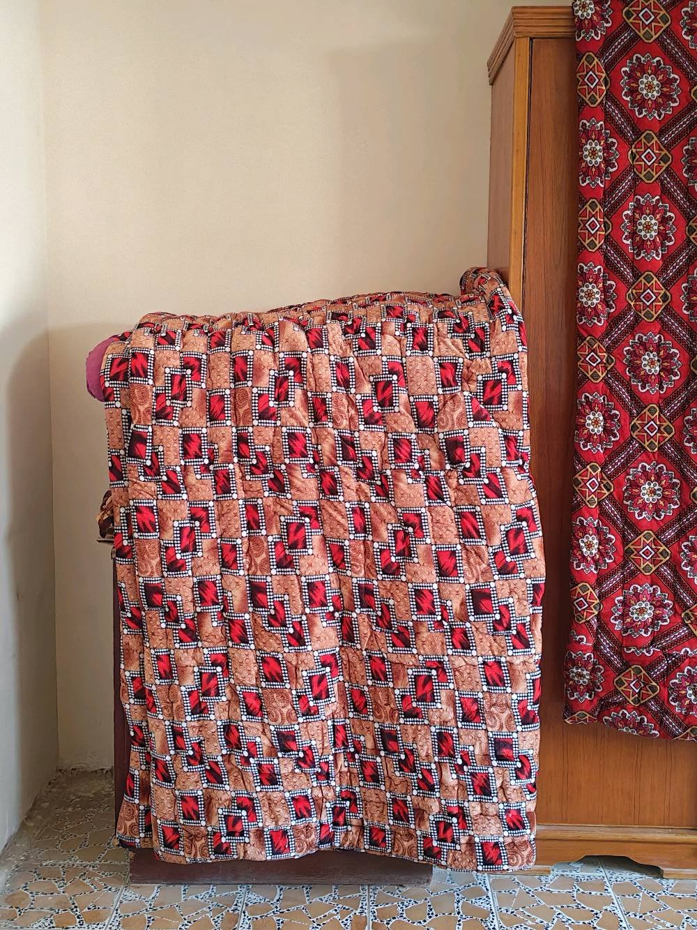 بالة • كلهن