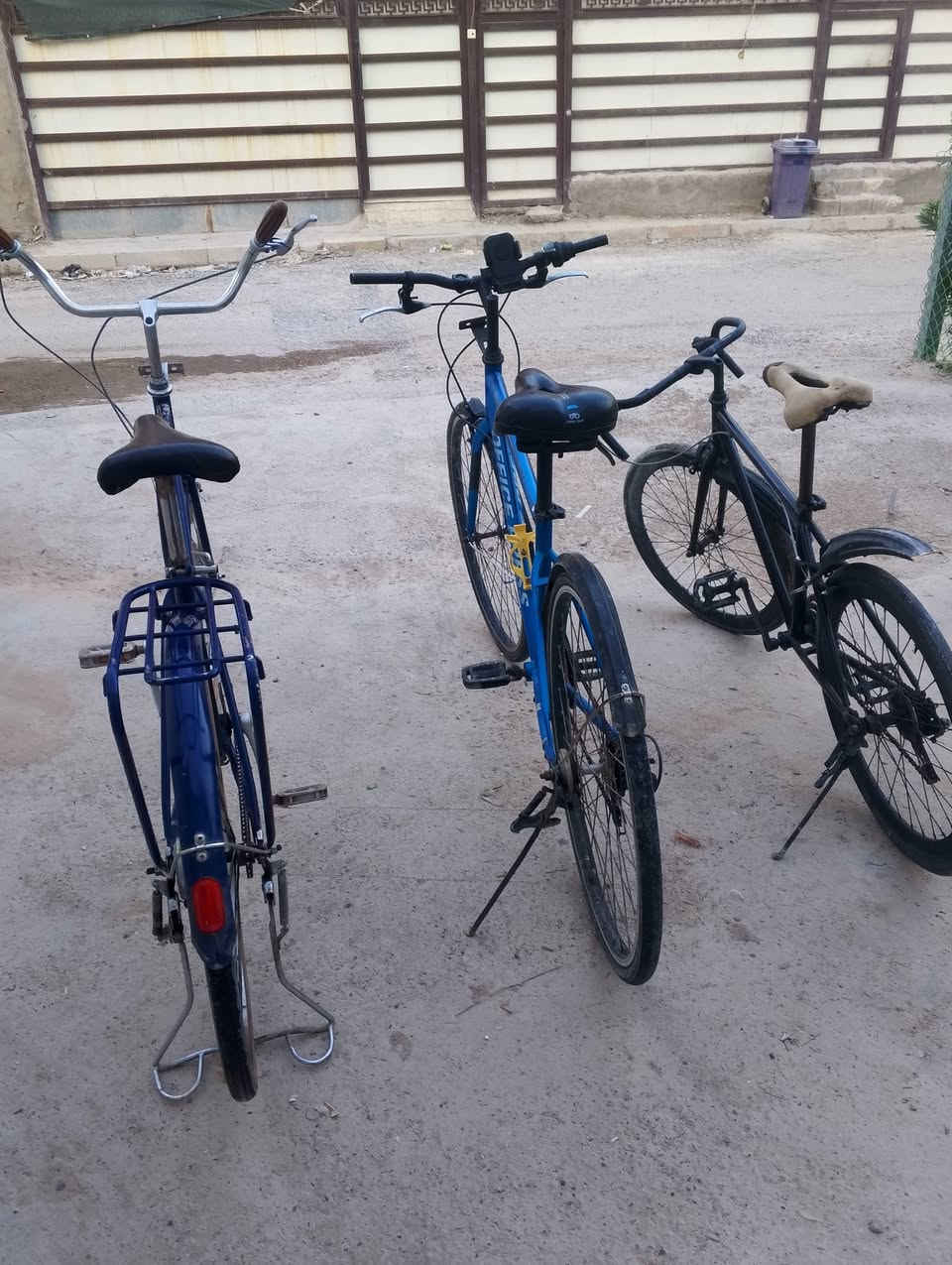 بي مجال C700 ازرق سعر 75 بي مجال C700
اسود سعر 35 بي مجال باسكل اسود مصبوغ خوان
بي نقوصات جوب مامي واير وسيم ماكير خلفي و
مامي واير وسيم بريك مامي فقط مكاني بغداد
البياع شرطة الخامسة *********** اني  خادم
