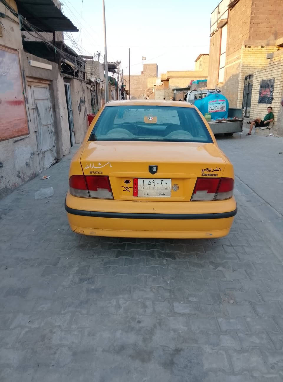 من رخصة ابو الكروب.سياره سمند موديل 11 ناطقه. رقم بغداد اجره. سنويه 2027.تبريد وي السويج تخم تاير جديد.تبديل جاملق صفحه السائق فقط.الاستفسار الاتصال .*********** العنوان بغداد ام الكبر
