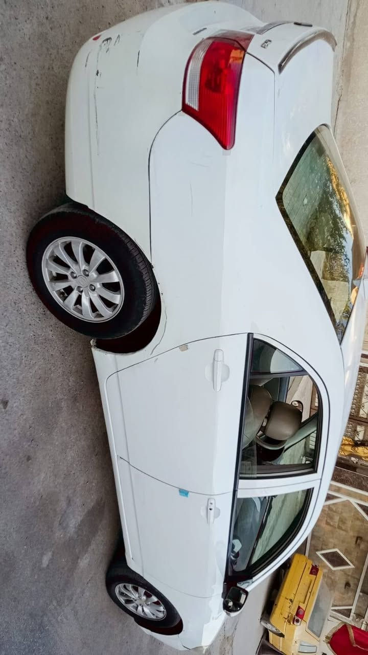 للبيع سيارة BYD G3 موديل 2013
رقم بغداد باسمي 2030
اوتماتيك 
محرك 1800 
ماشية: 140
اقتصادية
السعر : 43 وبيهه مجال 
الرقم :***********
المكان : بغداد
