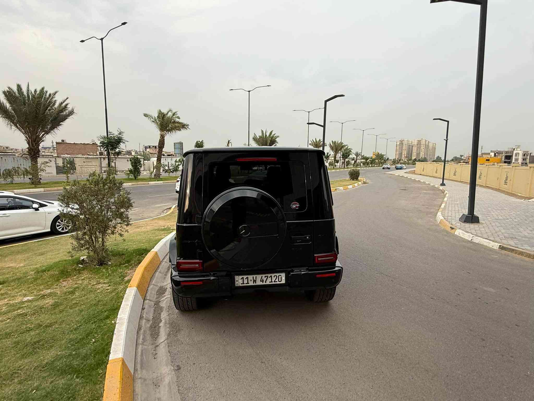 سلام عليكم مارسيدسجي 63 وكاله BCM سيارة مكفوله كفاله عامه من كلشي مغلفه BBF بالكامل ادشن 1 نايت بكج  سيارة مابيها اي ملاحظة شرط الفحص بعدها بالوكالة مكاني بغداد الكرخ للاتصال ***********
