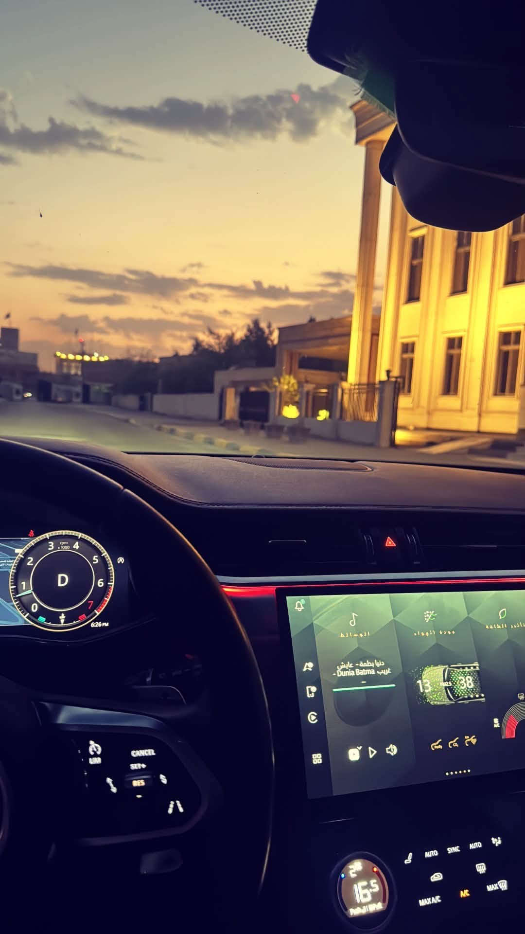 JAGUAR F PACE 🟥🟥
R Dynamic Se 
سيارة فول مواصفات 
فتحة سقف
رادرات حساسة 
تثبيت مسار
كامرات 360
نقطة عمياء
مري كهرباء 
تحكم عن بعد
وبعد بيهة مواصفات هواي و ميخلصن 
السيارة وارد خليجي وكالة سردار المنصور 
رقم السيارة بغداد 
السيارة داخلة الضمان فول سيرفس 
السعر جداً مناسب مقابل هيج سيارة 
38,000$
وبيهة مجال بسيط جداً 
للتواصل ***********
