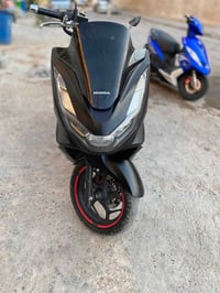 pcx  جيل رابع للبيع ( مستعجل )  السعر// 2400 مليونين واربعميه وبيه مجا...