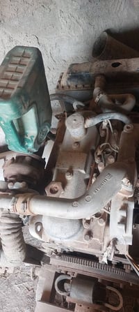 للبيع ايفا و ئفيكو شقالات 07818418757