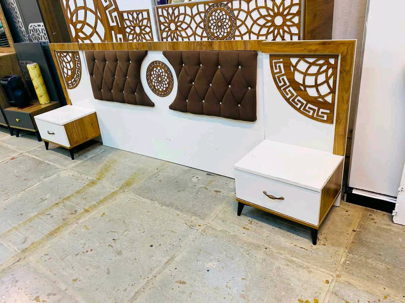 غرفه سعرها ٣٧٥مع شدونقل