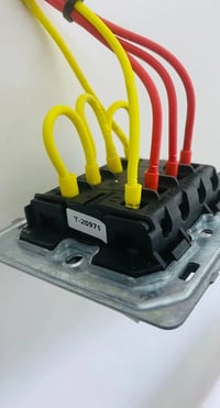 تاسيس كهربائيات • خدمة كهربائية • خاص الادمن
