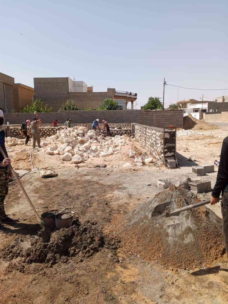 مستمرين معاكم بناء حجر 

يومية الخلفة 35 
يومية العامل 20 

ونشتقل قطعي اسعار كلش مناسبة وشرط الشقل رسم

للحجز  ***********
خاص موجود
